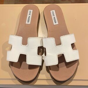 Steve Madden white sandals